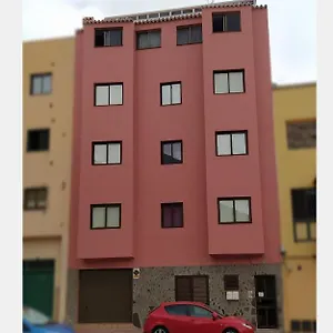 https://apartamentos-la-villa-4.in-canary-islands.com